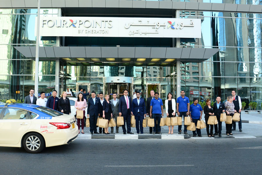 ماريوت الدولية تحتفل بالإفطار مع سائقي سيارات الأجرة في الإمارات