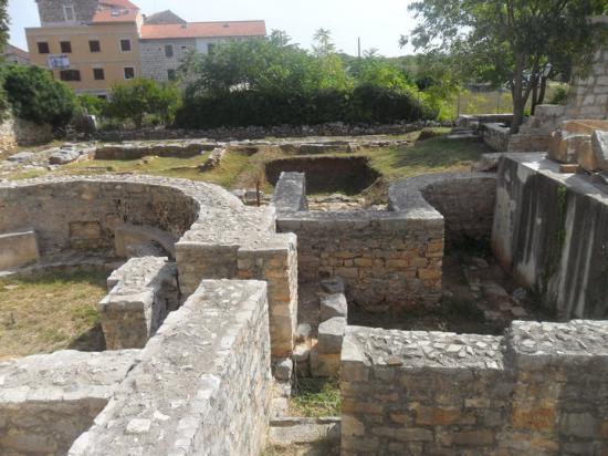المدينة الرومانية القديمة كرواتيا