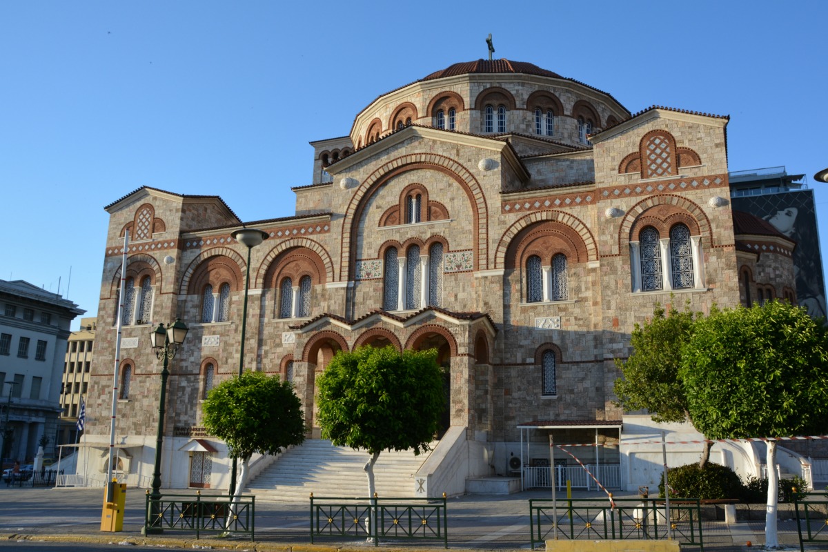 كنيسة جيا تريادا في بيرايوس اليونانية