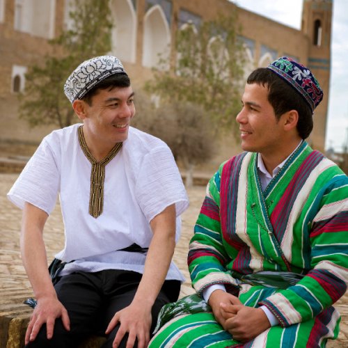 الزي التقليدي في أوزبكستان