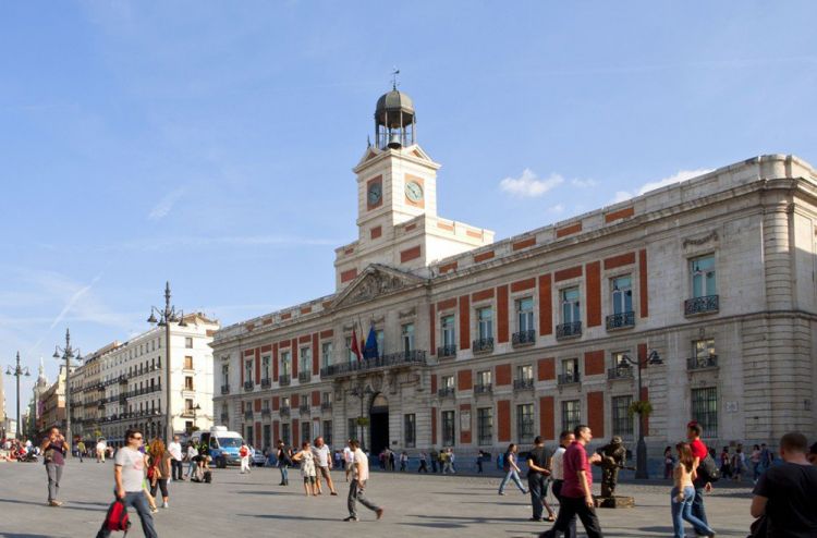بوابة الشمس - Puerta del Sol - مدريد