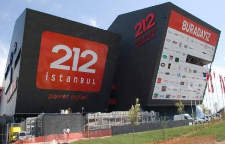 Istanbul Power Outlet 212