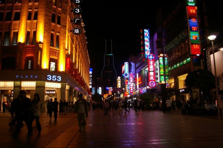 شارع نانجينغ في مدينة شانغهاي