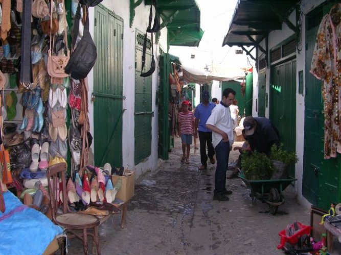 دكاكين حي الملاح في تطوان المغرب