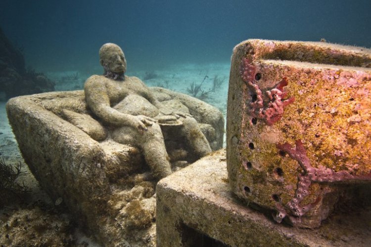 متحف الكانكون الغارق تحت الماء