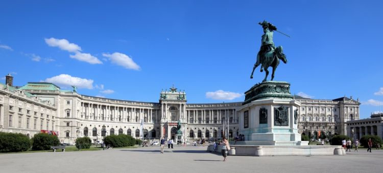 القصر الملكي  Hofburg في فيينا - النمسا