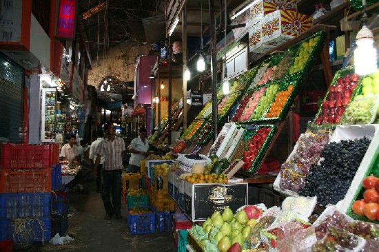 سوق كروفورد في مومباي