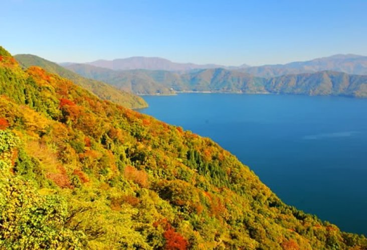 بحيرة بيوا في اليابان