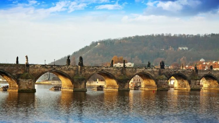 جسر كارل في براغ