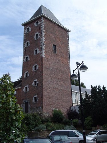 برج جوسليس في مدينة شارلروا