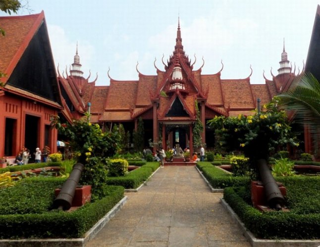 المتحف الوطني في بنوم بنه - كمبوديا