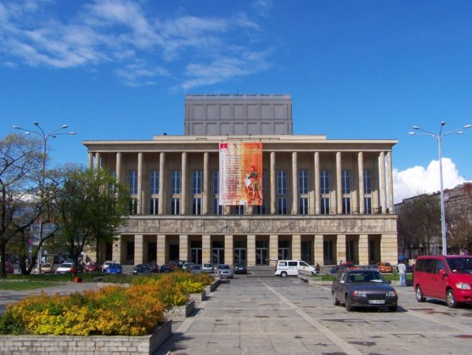 مسرح وودج الكبير في مدينة وودج بولندا