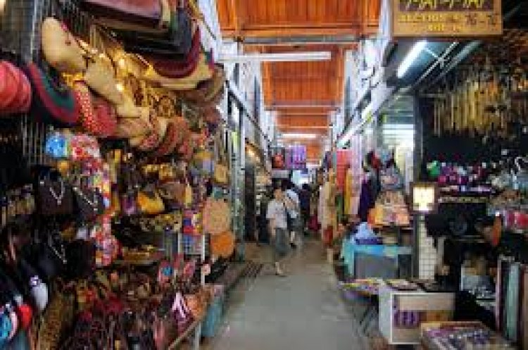 سوق تشاتوتشاك في بانكوك تايلاند