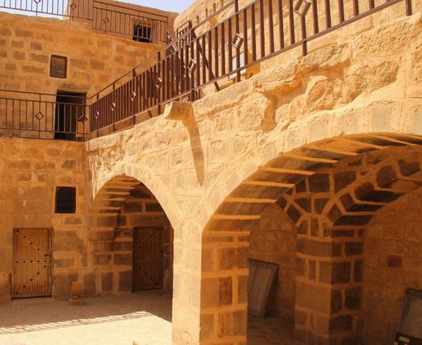 قلعة تبوك في تبوك السعودية سائح