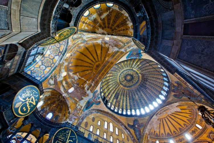 ايا صوفيا أجمل مسجد في تركيا