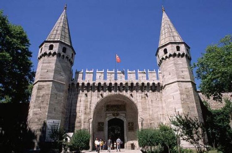 قصر الباب العالي في اسطنبول