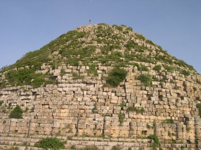 قبر الرومية في تيبازة