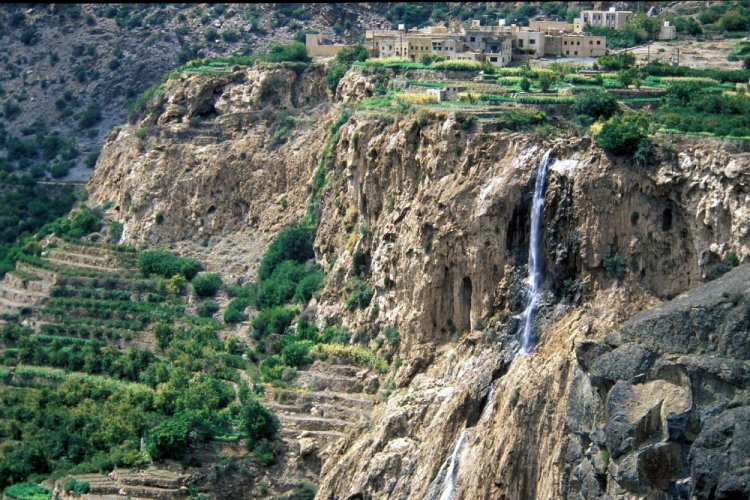 قرى الجبل الأخضر في سلطنة عمان