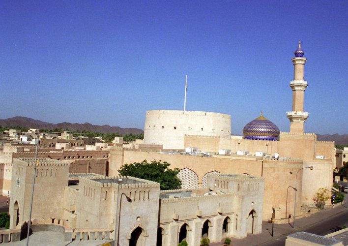 قلعة نزوى واحدة من أرقى صروح السلطنة التاريخية