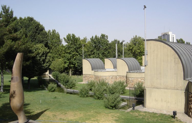 متحف طهران للفن الحديث في إيران