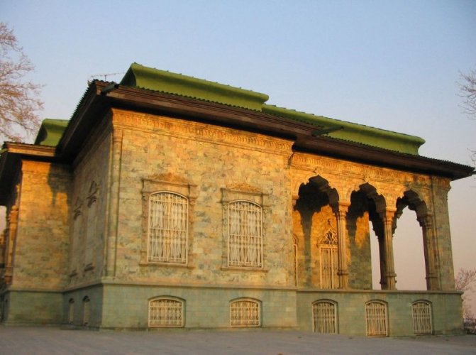 قصر سعد آباد في طهران