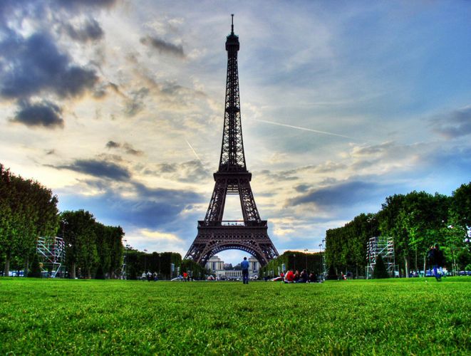 برج ايفل في باريس