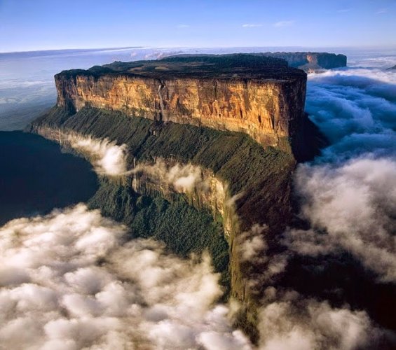 جبل رورايما في أمريكا الجنوبية