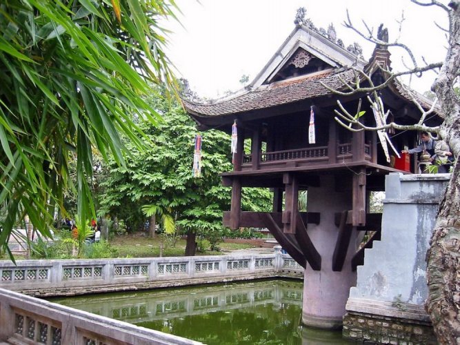 معبد ون بيلار باغودا في هانوي