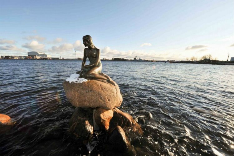 حورية البحر الصغير في كوبنهاجن - الدنمارك