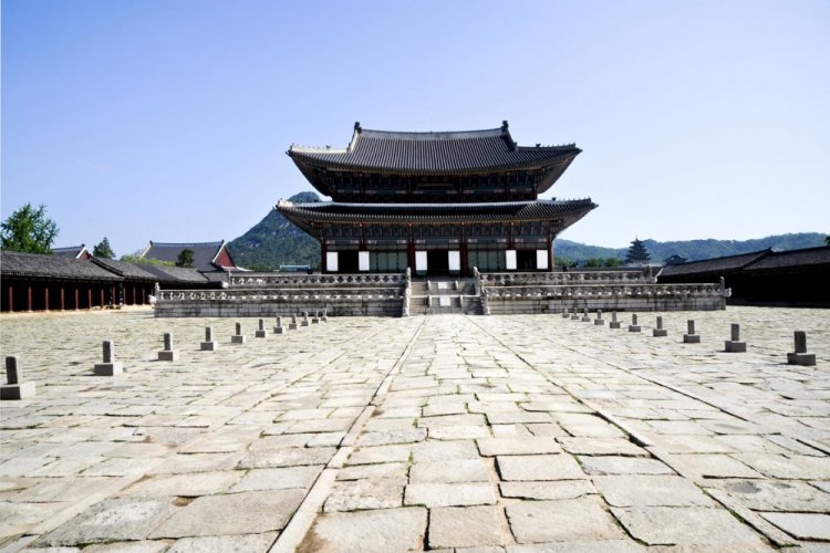 قصر غيونغبوك في سيؤول - كوريا الجنوبية