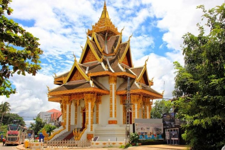 معبد Wat Si Muang