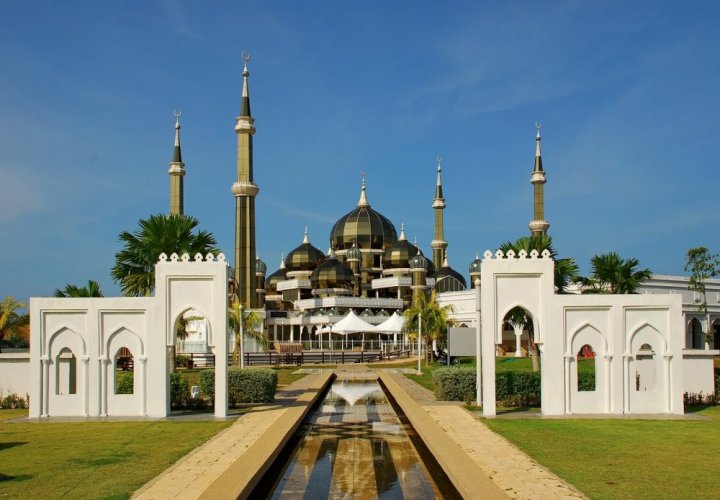 مسجد الكريستال في ماليزيا