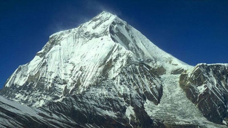 جبل ماناسلو في نيبال