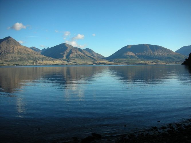 بحيرة تابو في نيوزيلندا