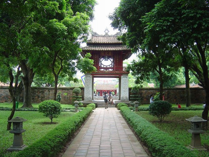 متحف الأدباء في هانوي - فيتنام