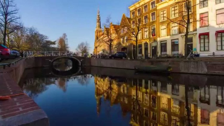 مدينة لايدن في هولندا