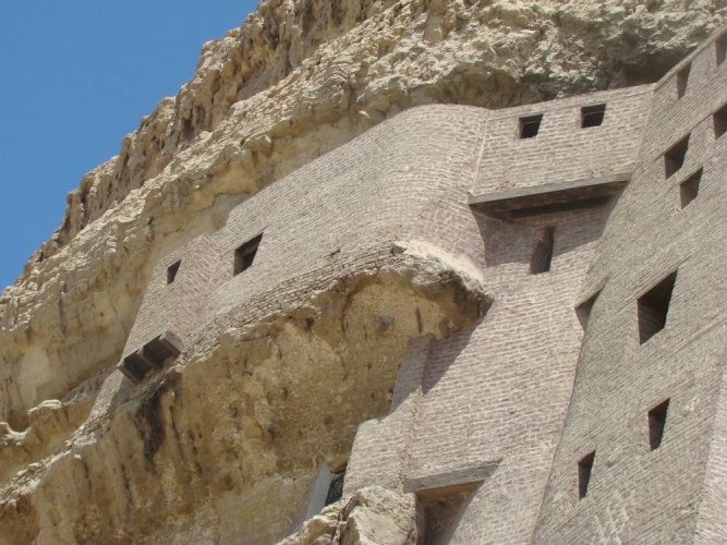 الدير المعلق في أسيوط - مصر