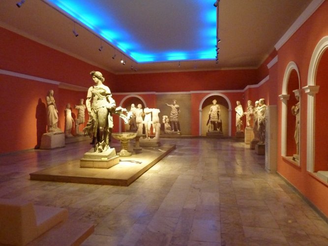 متحف أنطاليا الأثري في أنطاليا