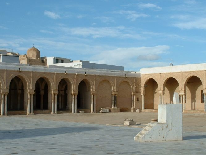 جامع عقبة بن نافع في القيروان