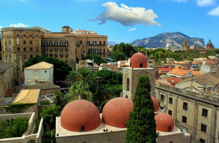 Cloister of San Giovanni degli Eremiti in Palermo