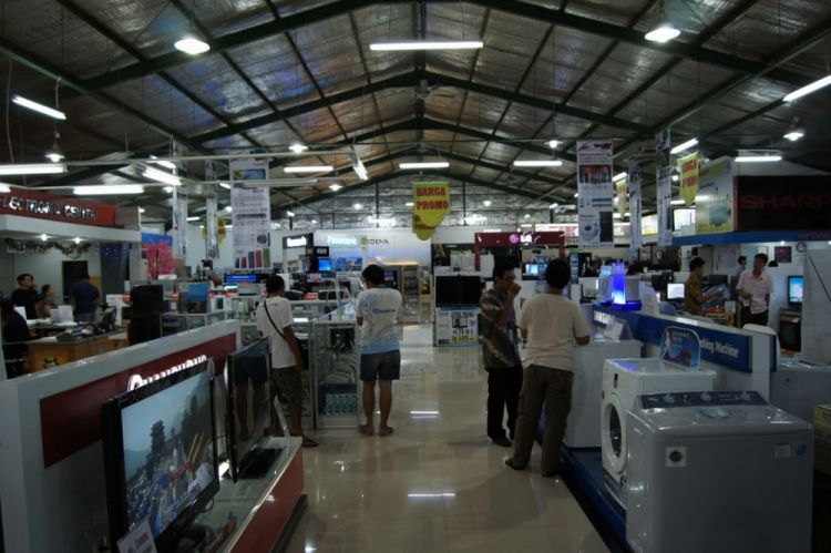 سوق باندونق للإلكترونيات - إندونيسيا