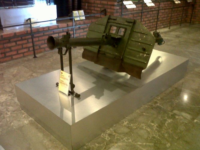 متحف ماندالا للأسلحة في باندونق - إندونيسيا