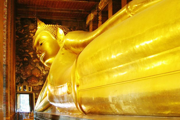 Temple of the Reclining Buddha - Wat Pho 