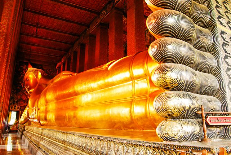 معبد بوذا المتكئ - وات فو في بانكوك