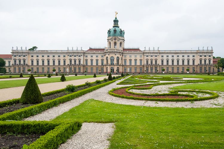 ‫قصر شارلوتنبورغ آند بارك‬ في برلين