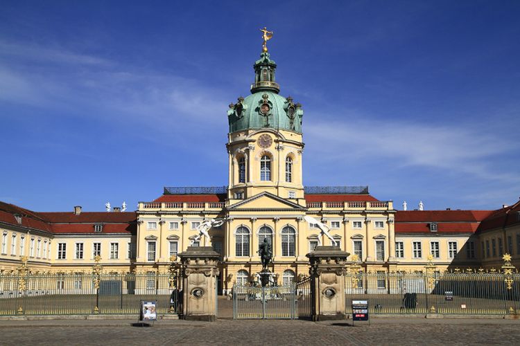 ‫قصر شارلوتنبورغ آند بارك‬ في برلين