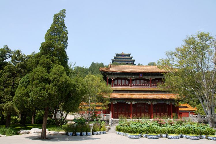 حديقة جينج شان في بكين الصين