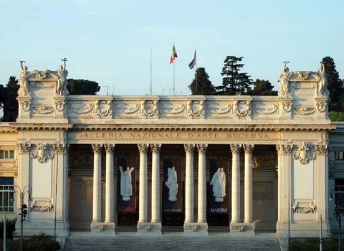 المعرض الوطني للفنون في بولونيا - إيطاليا