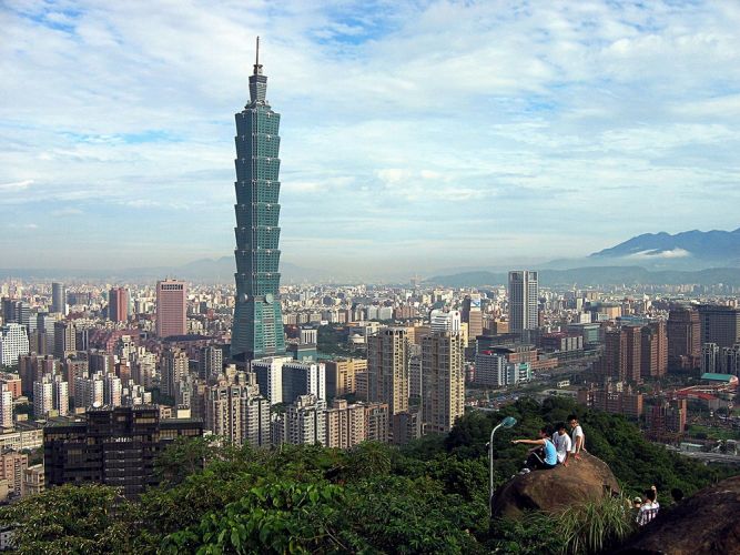 ناطحة سحاب تايبيه 101‫ في تايوان‬