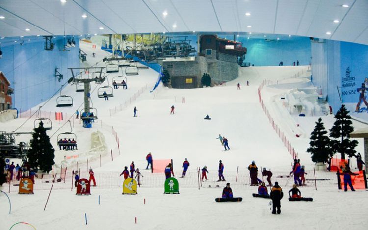 التزلج في دبي